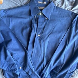 Van Heusen Fitted Size 16 32/33 Pinpoint Oxford Blue Collared Dress Shirt